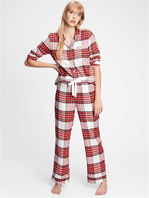 Gap womens pajamas - Order cut off times may vary. For full exceptions please refer to our terms & conditions. Shop women's and men's apparel, maternity clothes, and kids and baby clothes at Gap online. Find the perfect pair of jeans, t-shirts and more for the whole family.
